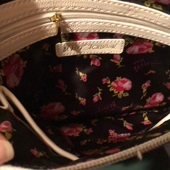 Betsey Johnson Dress Floral Pouch - Picture 2 of 5